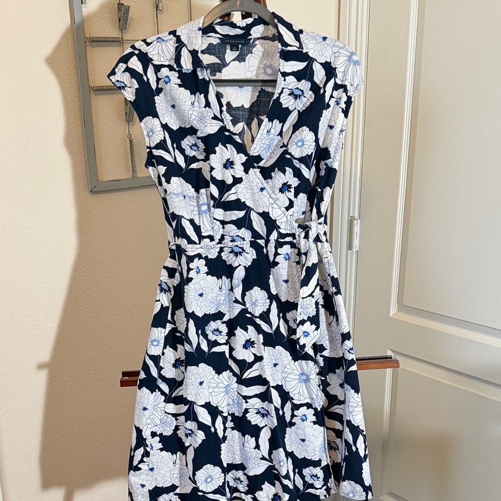 Tommy Hilfiger Navy and White Floral Midi Dress